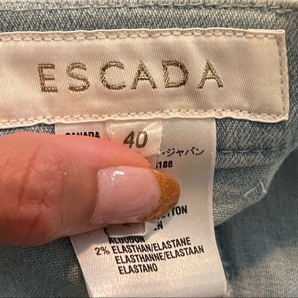 Vintage ESCADA Light Wash Blue Jeans. High-Rise Mom Jeans. Size 40/US 10/Medium - Picture 10 of 15